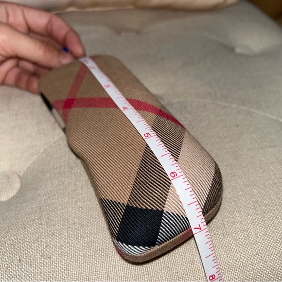 Burberry Classic Nova Check Plaid Hinged Sunglasses Case  Gold Foil Logo - Picture 8 of 9